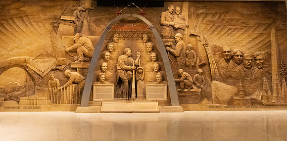 GATEWAY ARCH NP-1