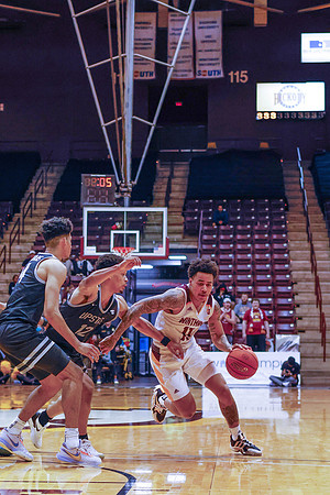 WINTHROP_BASKETBALL-10