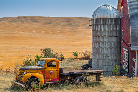 Old Truck in the Palouse