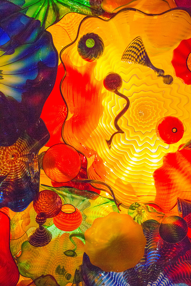 GLASS BLOWING AND CHIHULY ART-26