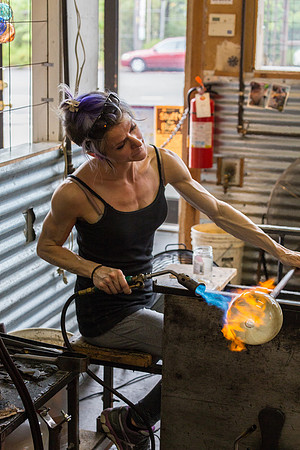 GLASS BLOWING AND CHIHULY ART-20