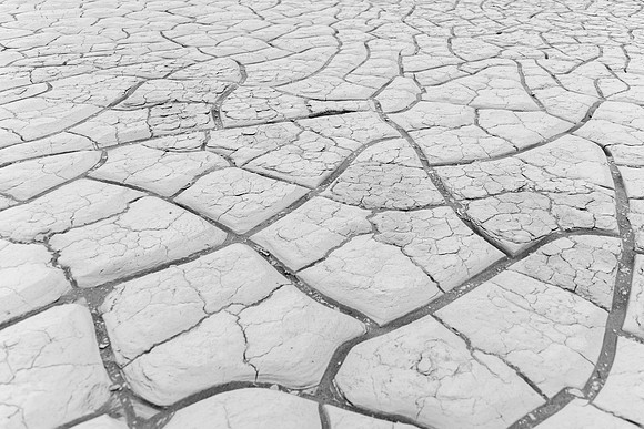 Cracks in the Sand