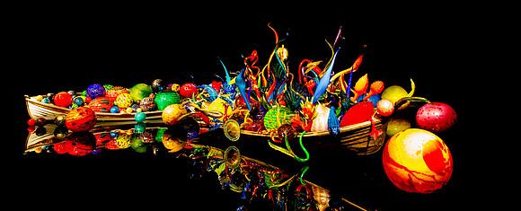 GLASS BLOWING AND CHIHULY ART-32