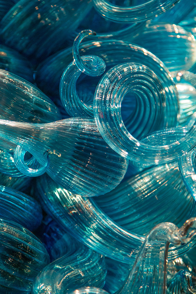 GLASS BLOWING AND CHIHULY ART-33