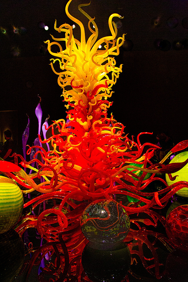 GLASS BLOWING AND CHIHULY ART-29