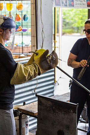 GLASS BLOWING AND CHIHULY ART-10