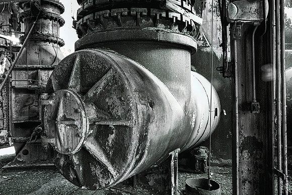 Massive  Valve